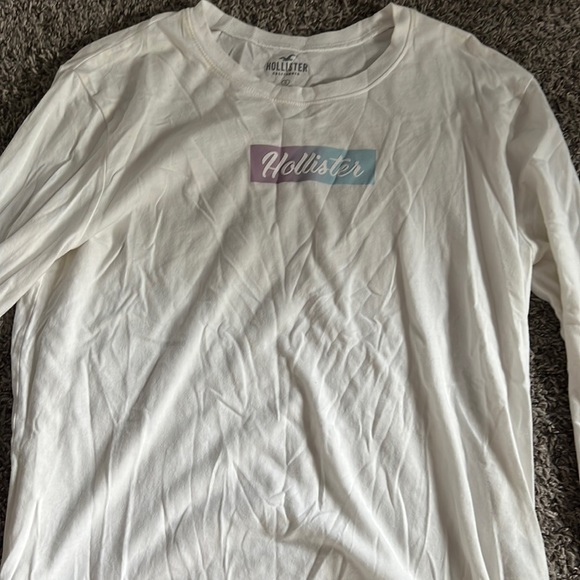 long sleeve hollister shirt! - Picture 1 of 2